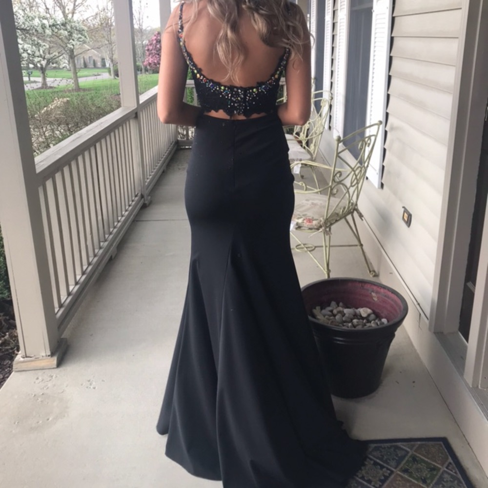 Sherri Hill prom dress - Picture 4 of 6